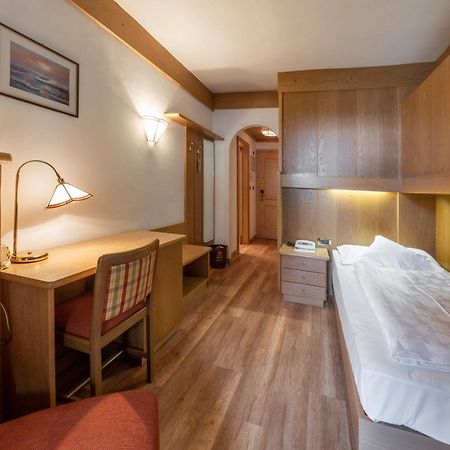 Hotel Armin Selva di Val Gardena Ngoại thất bức ảnh