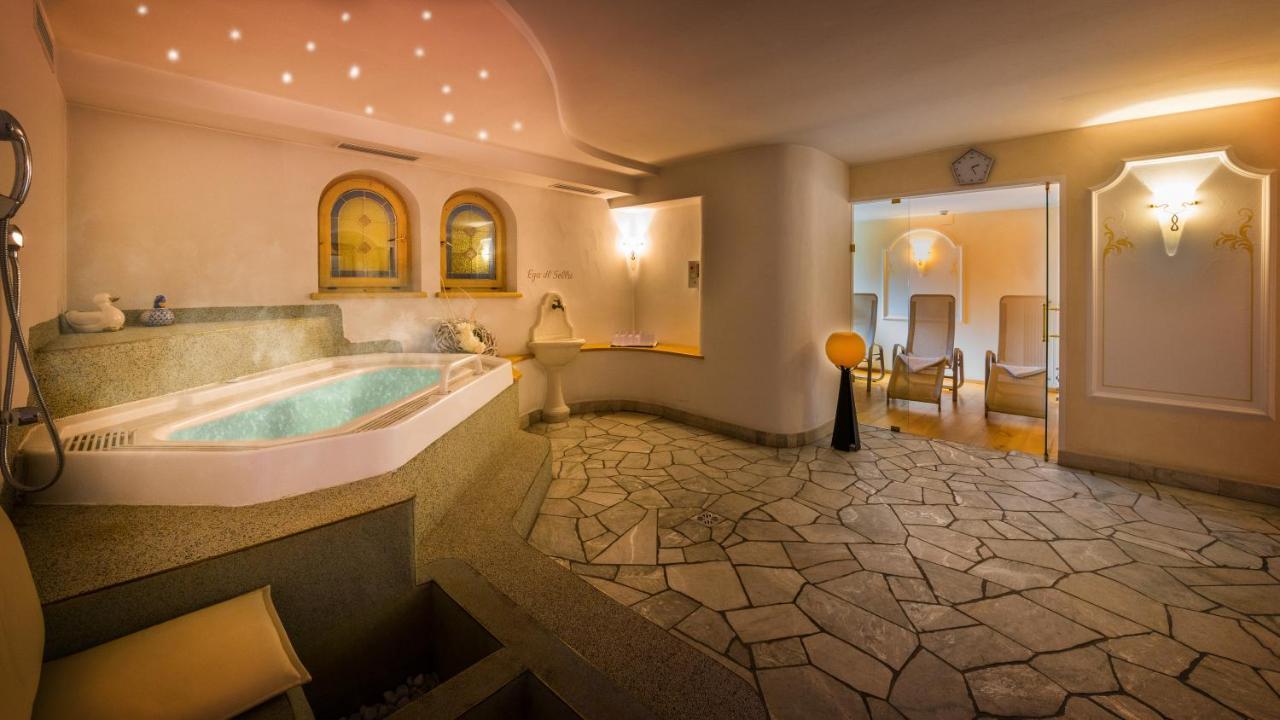 Hotel Armin Selva di Val Gardena Ngoại thất bức ảnh