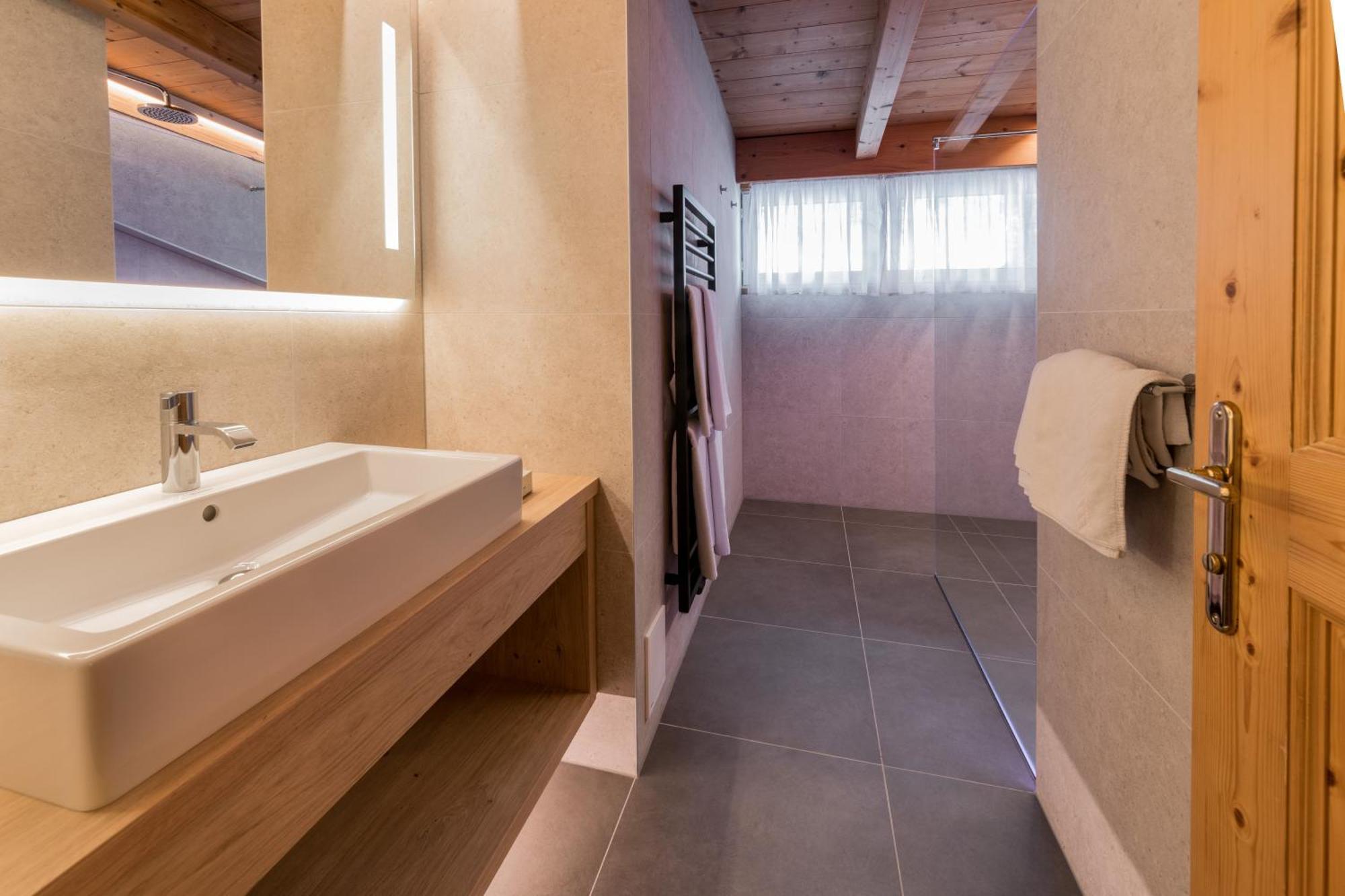 Hotel Armin Selva di Val Gardena Ngoại thất bức ảnh