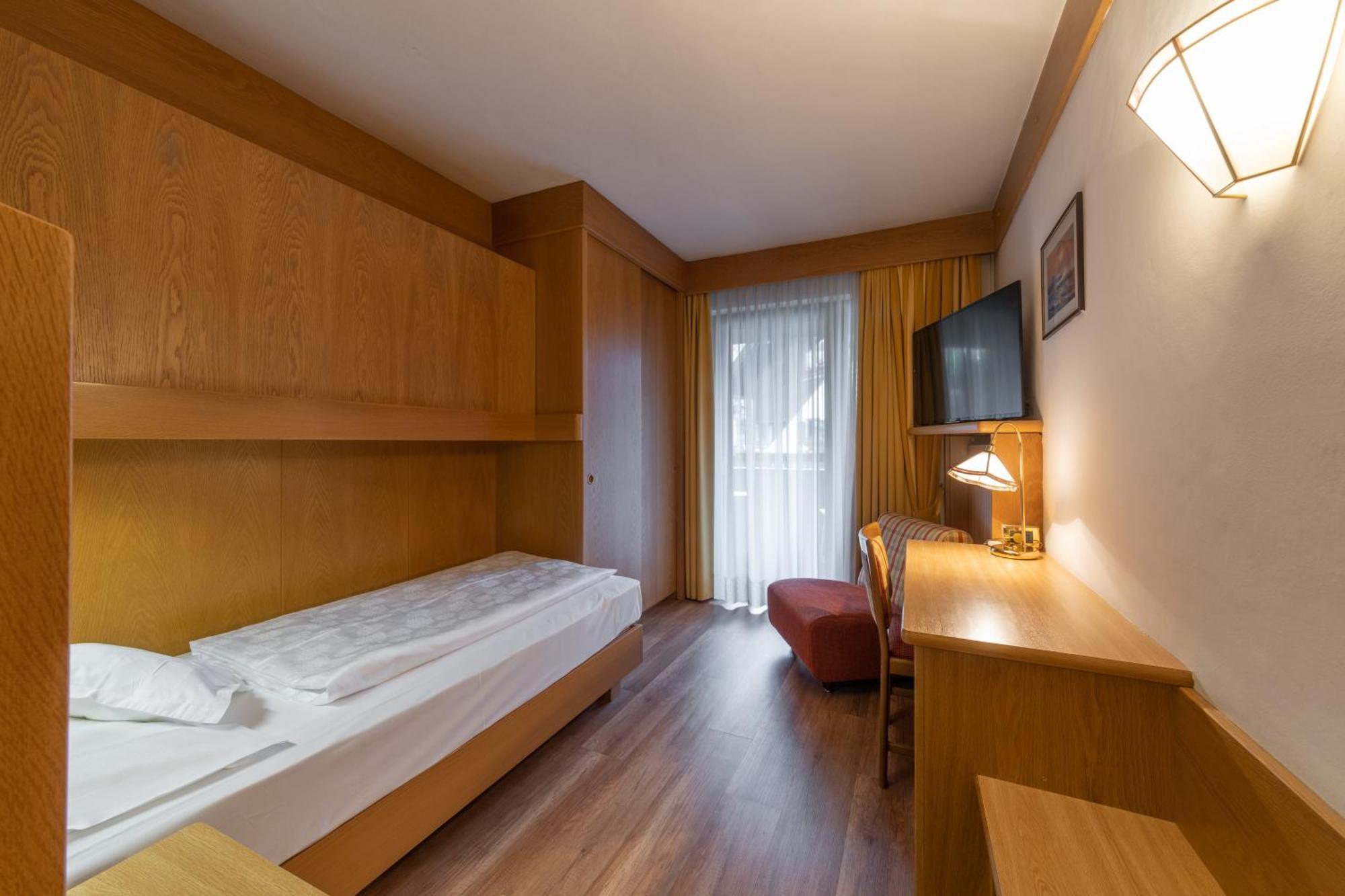 Hotel Armin Selva di Val Gardena Ngoại thất bức ảnh
